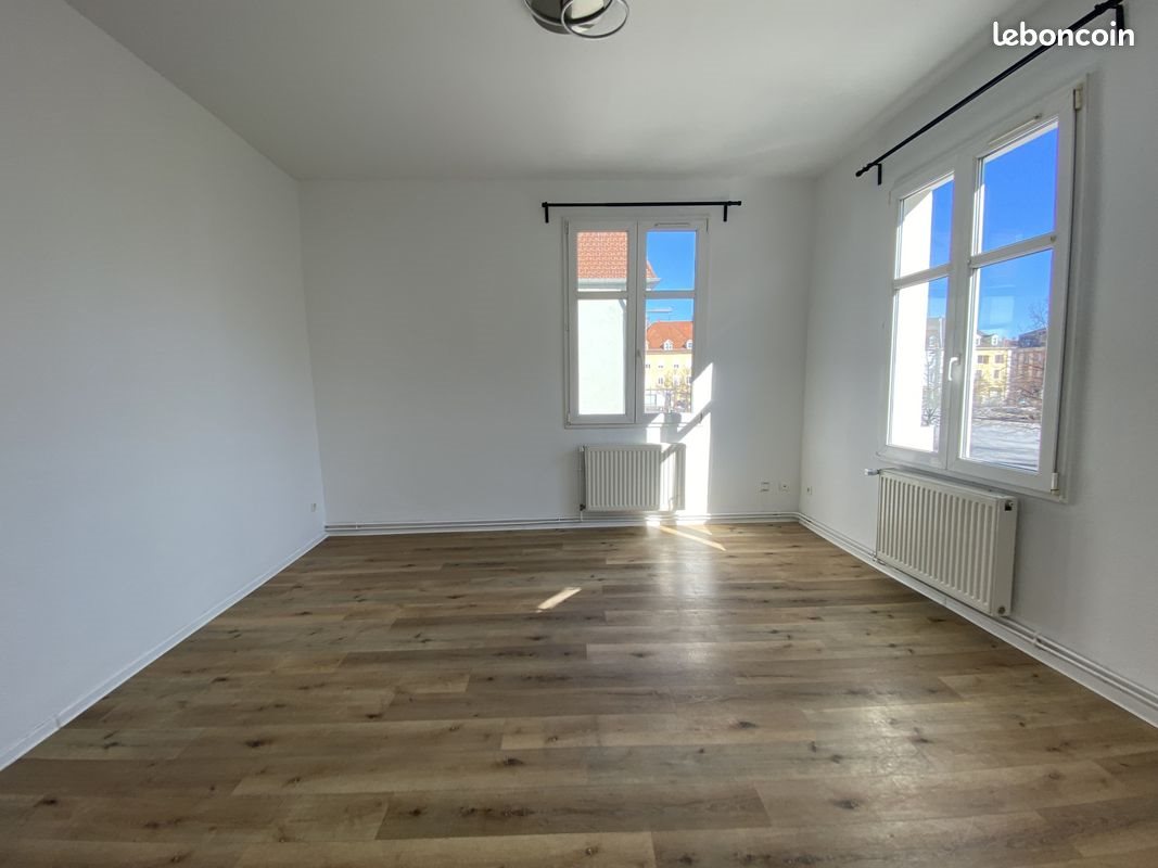 Appartement à louer, 79m², Huningue