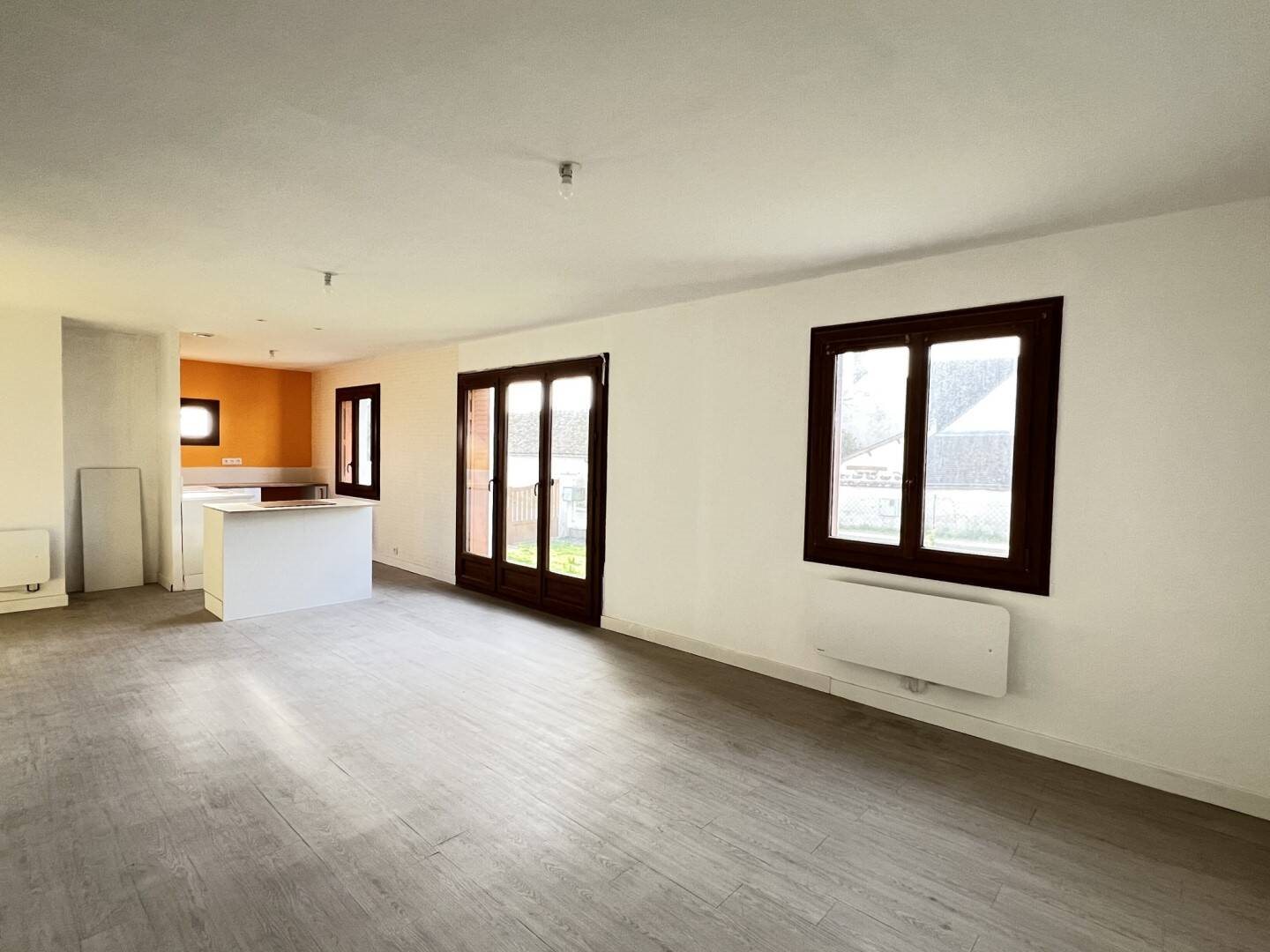 Maison à louer, 95m², Semoy