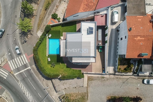 Villa independiente de 3 dormitorios con piscina climatizada en Baguim do Monte, Gondomar