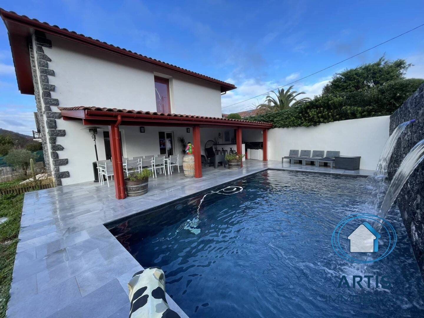 Maison à vendre, 140m², Saint-Pée-sur-Nivelle