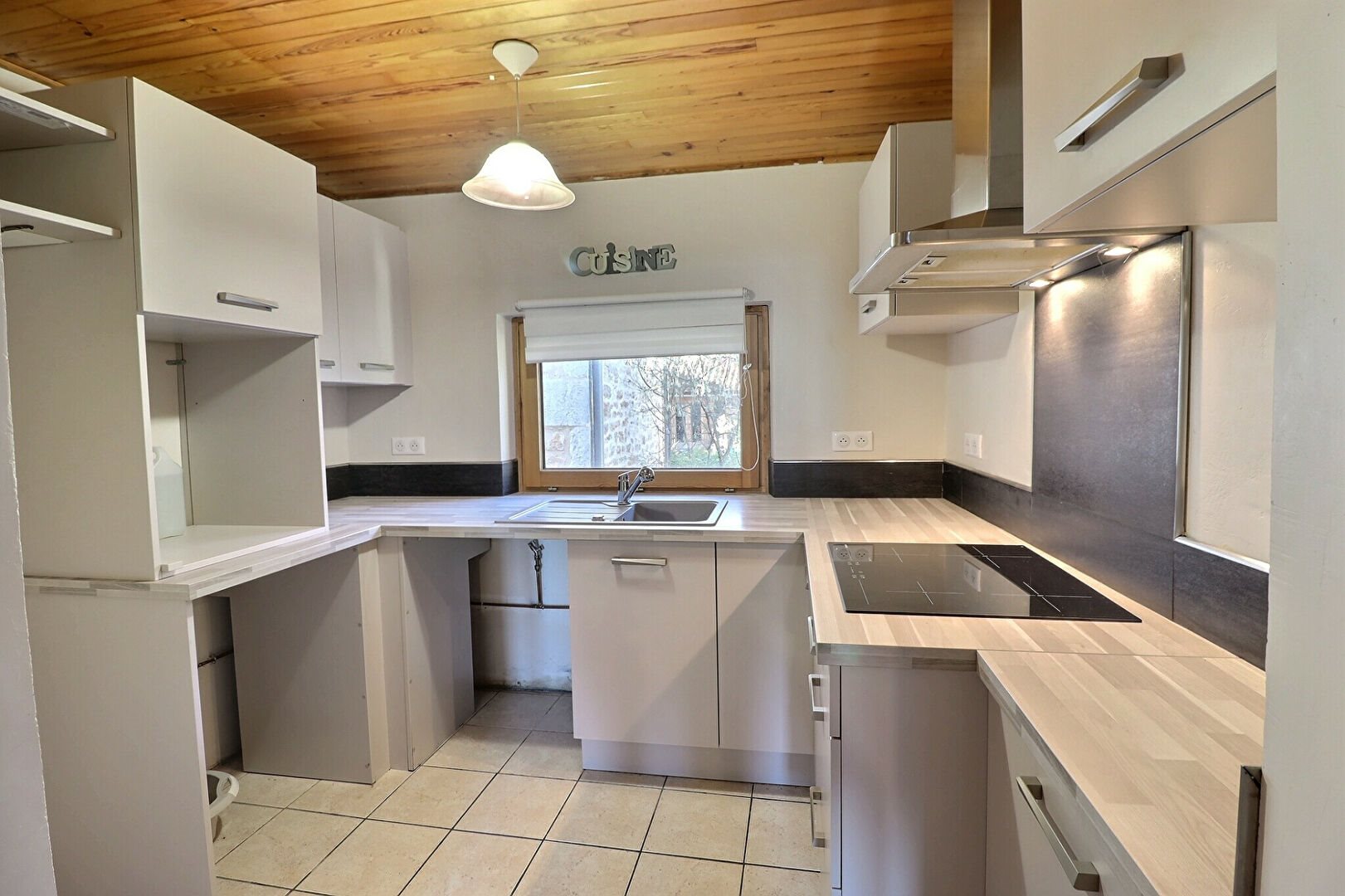 Maison à louer, 94m², Faycelles