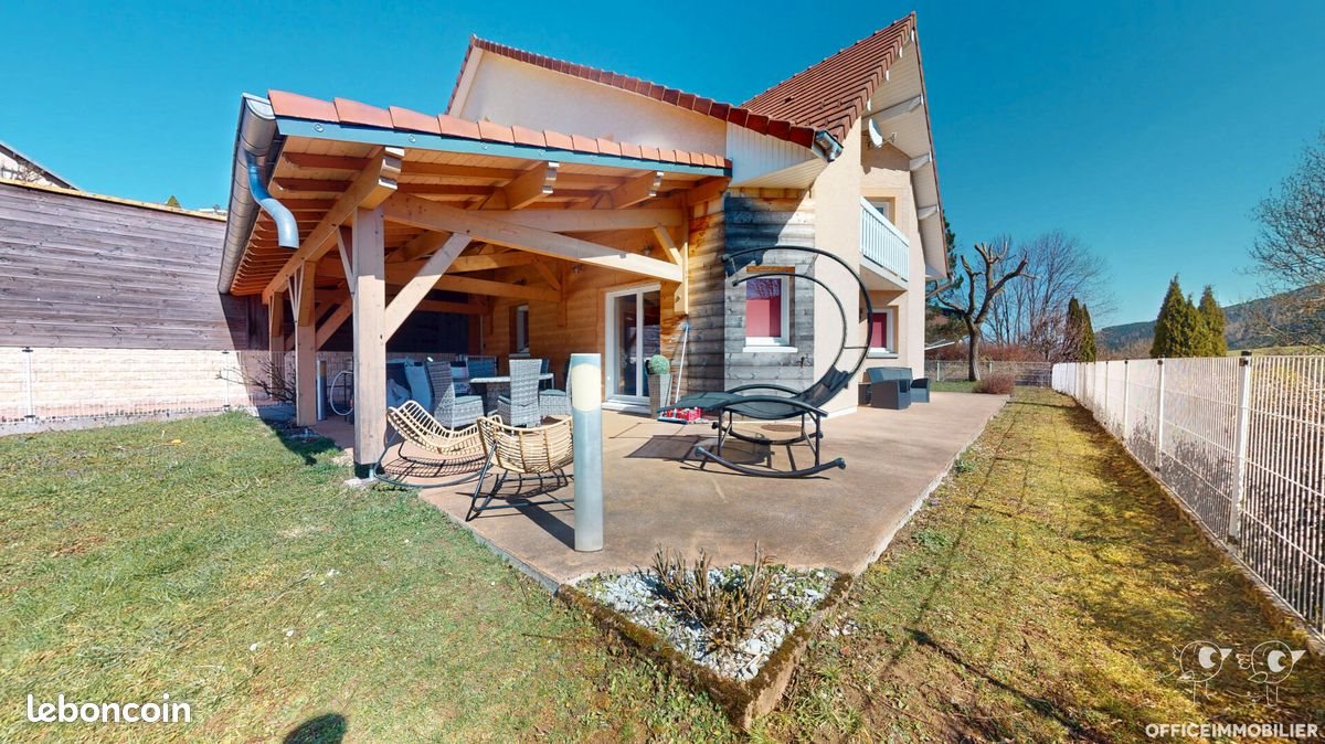 Maison à vendre, 180m², Arçon