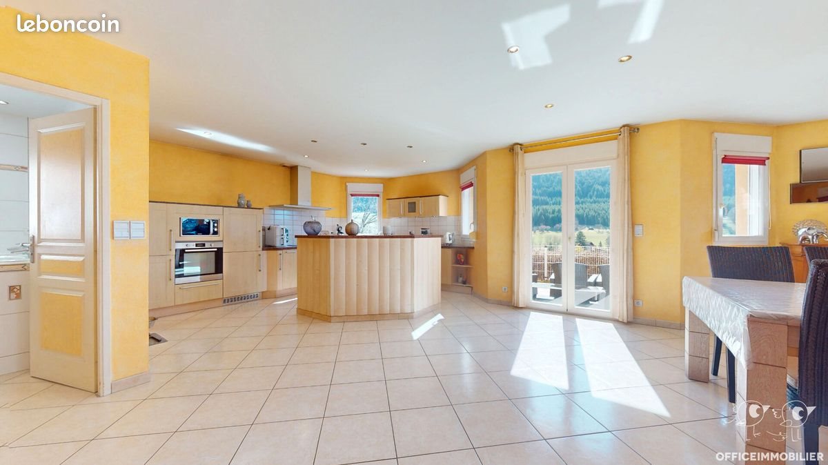 Maison à vendre, 180m², Arçon