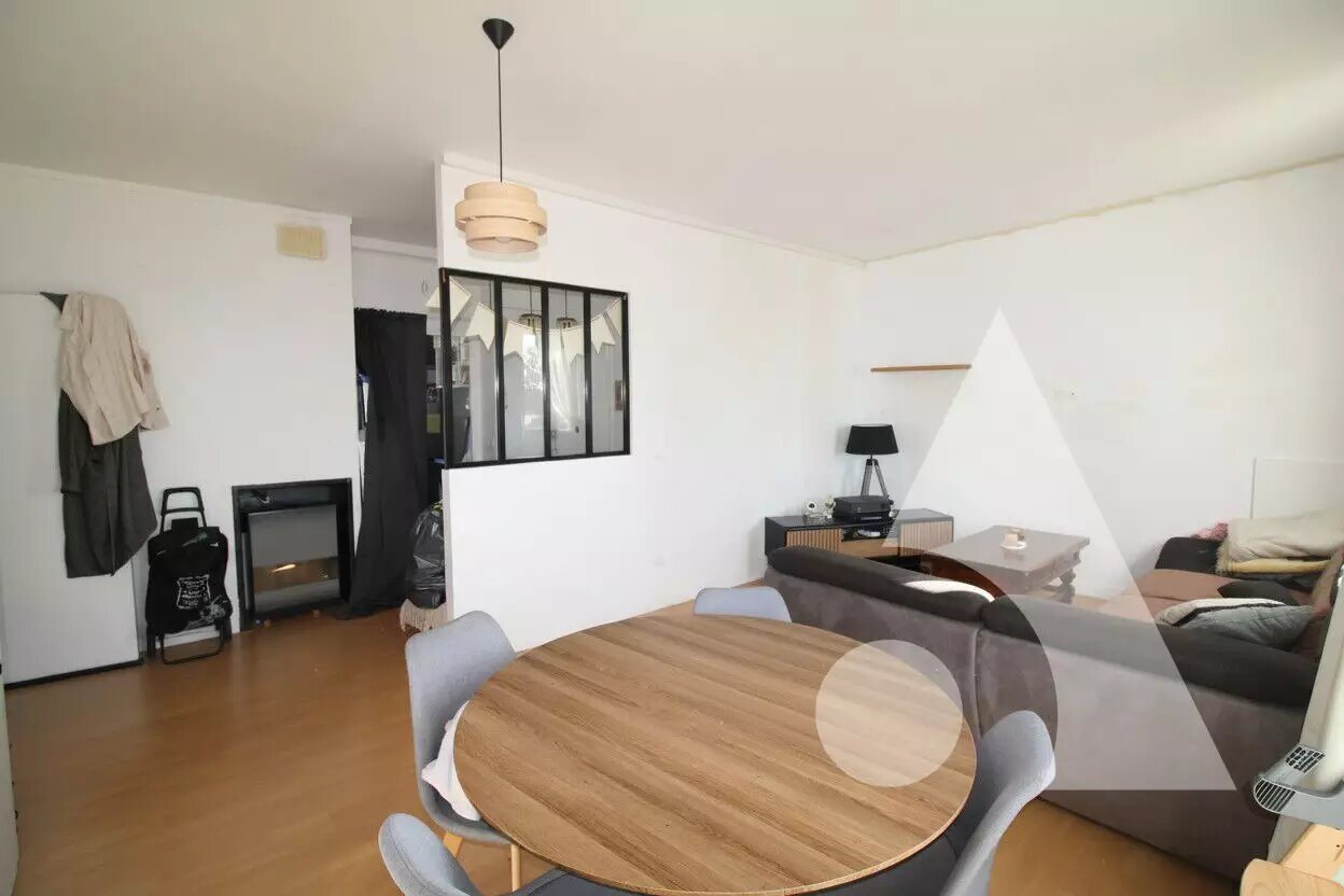 Appartement à vendre, 65m², Lacroix-Saint-Ouen