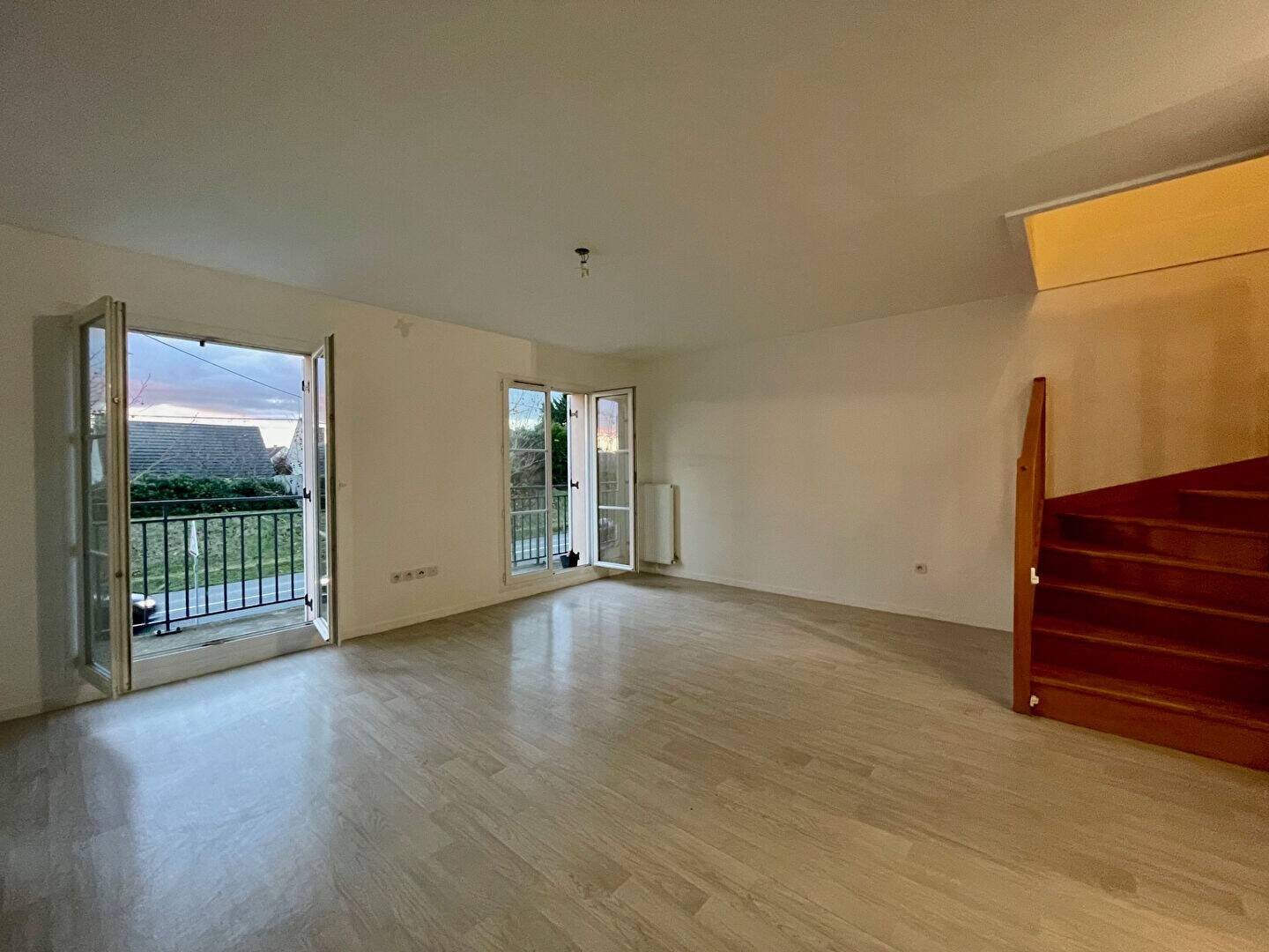 Appartement à louer, 79m², Méru