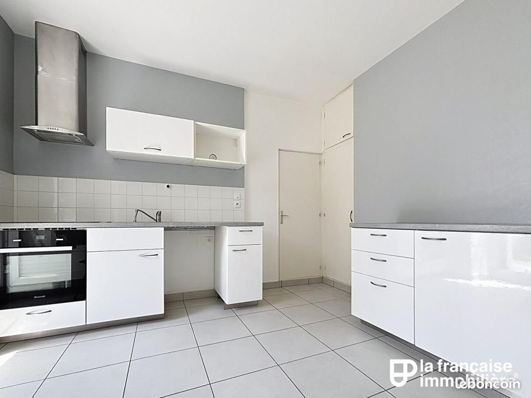 Appartement à louer, 68m², Janzé