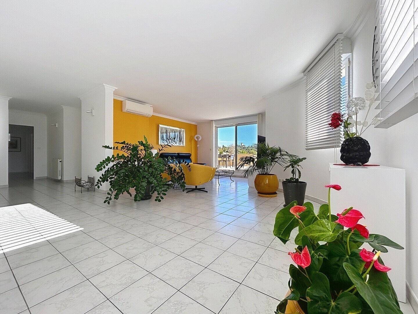 Appartement à vendre, 213m², Nîmes