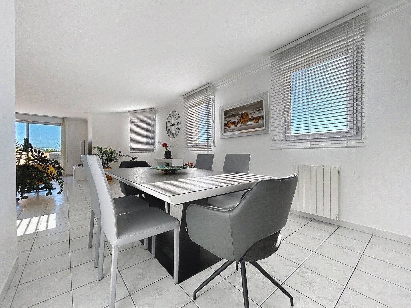 Appartement à vendre, 213m², Nîmes