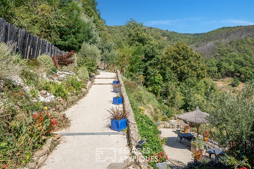 Splendide grande bâtisse rénovée des Cévennes ardéchoises