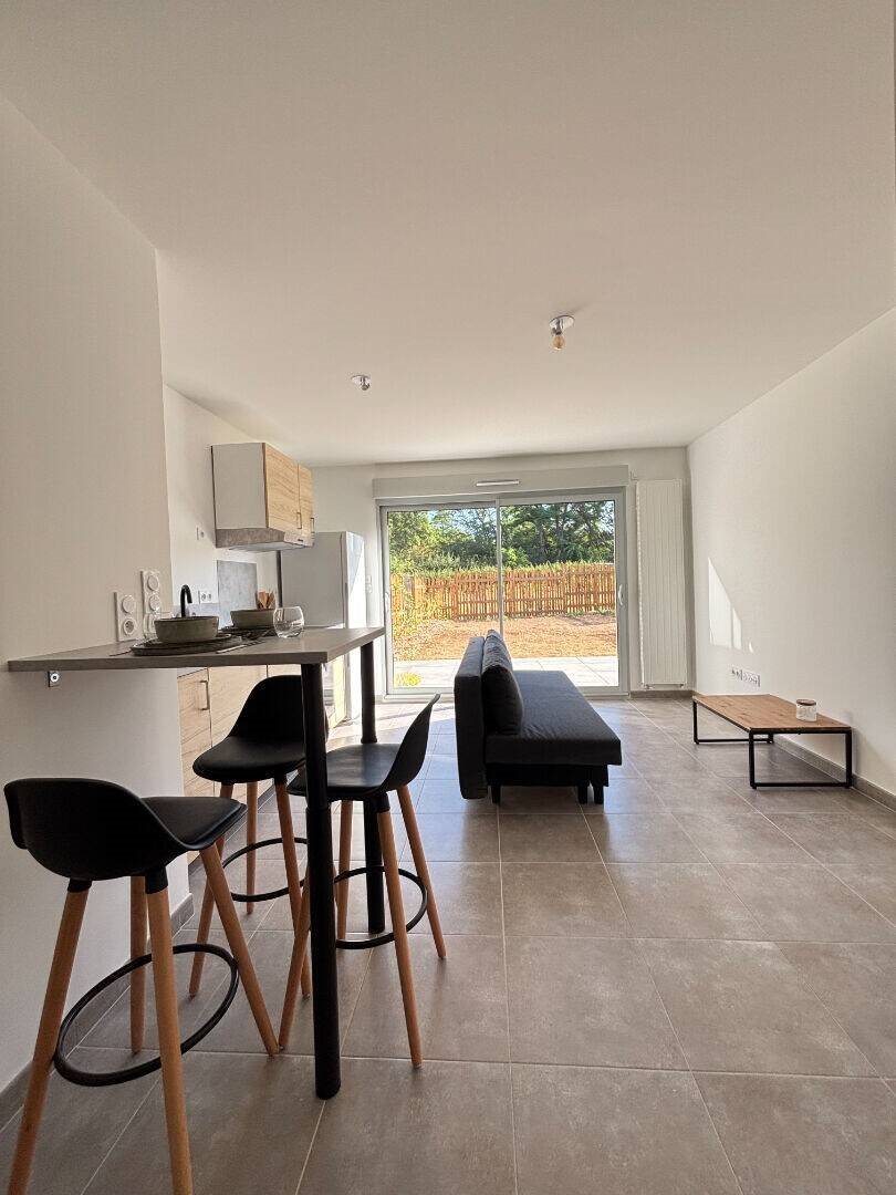 Appartement à louer, 41m², Pont-de-Chéruy