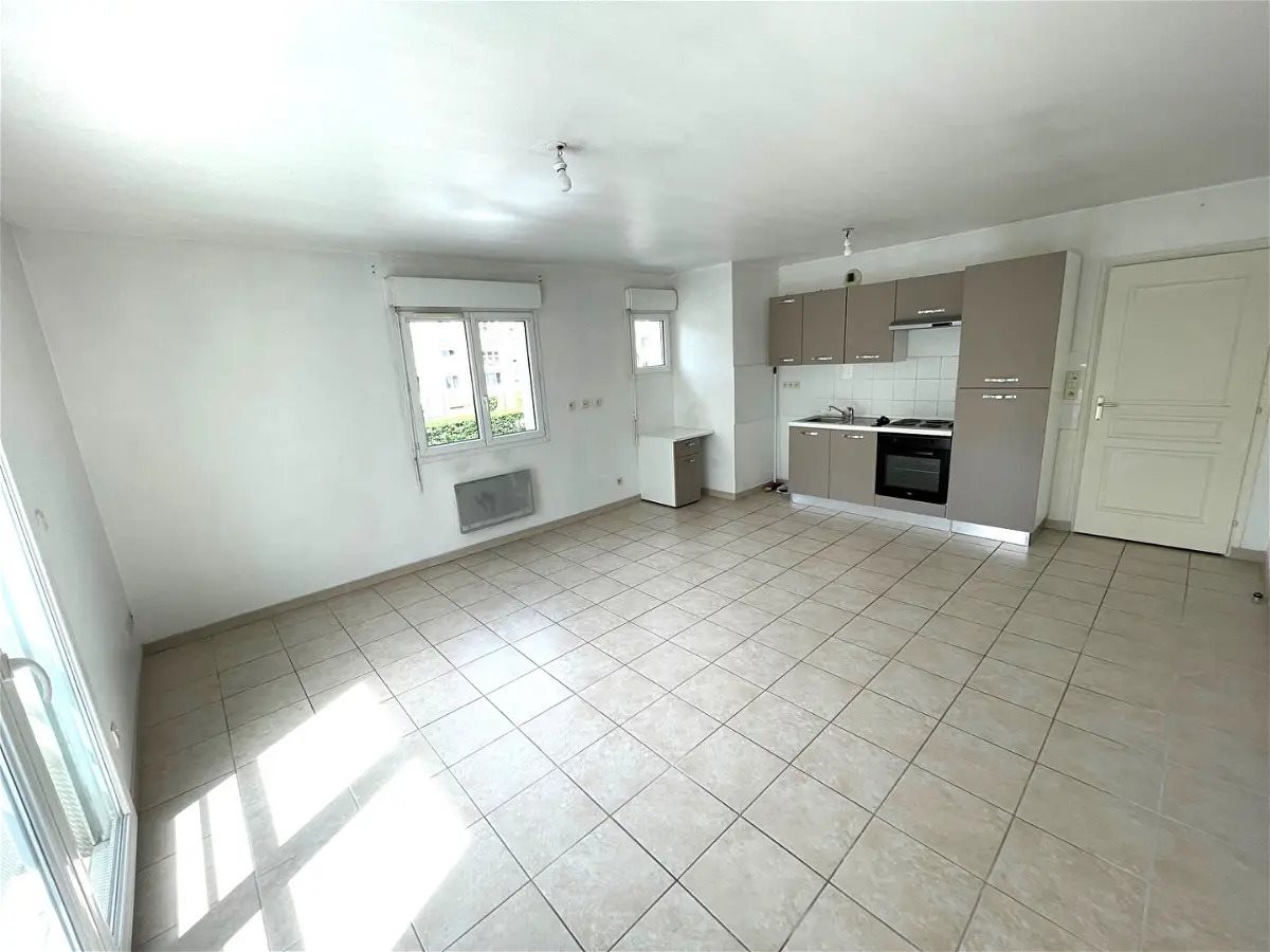 Appartement à louer, 44m², La Chapelle-Saint-Luc