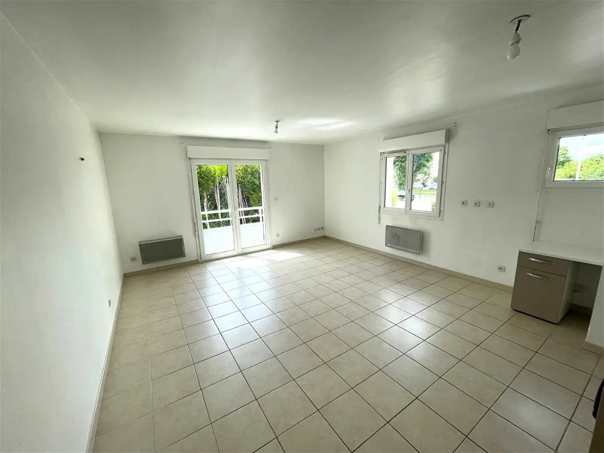 Appartement à louer, 44m², La Chapelle-Saint-Luc