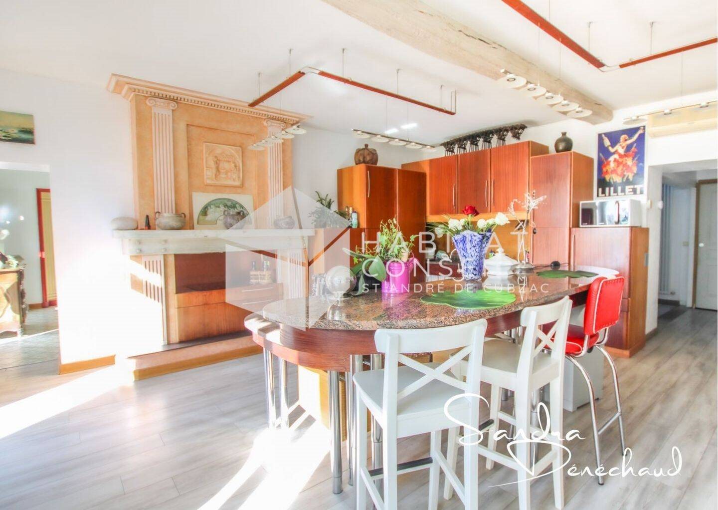 Maison à vendre, 283m², Bourg