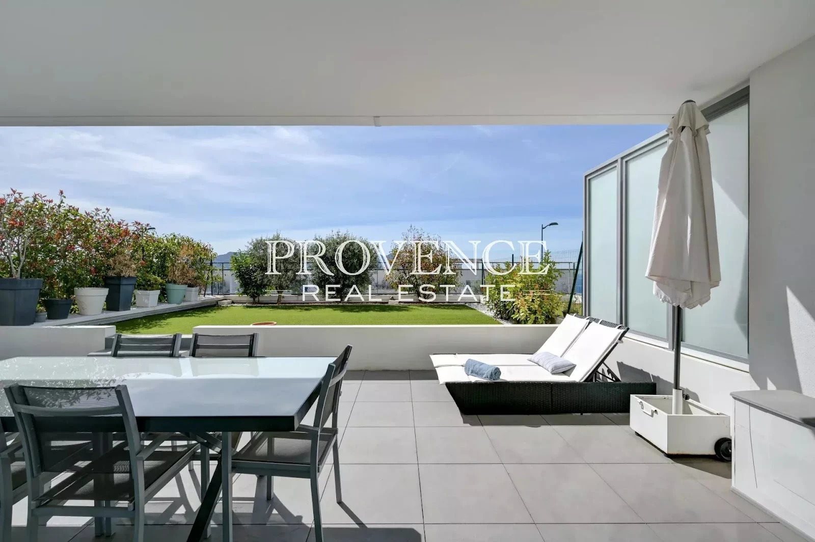 Appartement à louer, 75m², Marseille 8ème