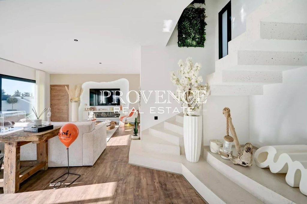 Maison à louer, 180m², Marseille 12ème