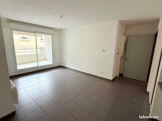 Appartement à louer, 36m², Nîmes