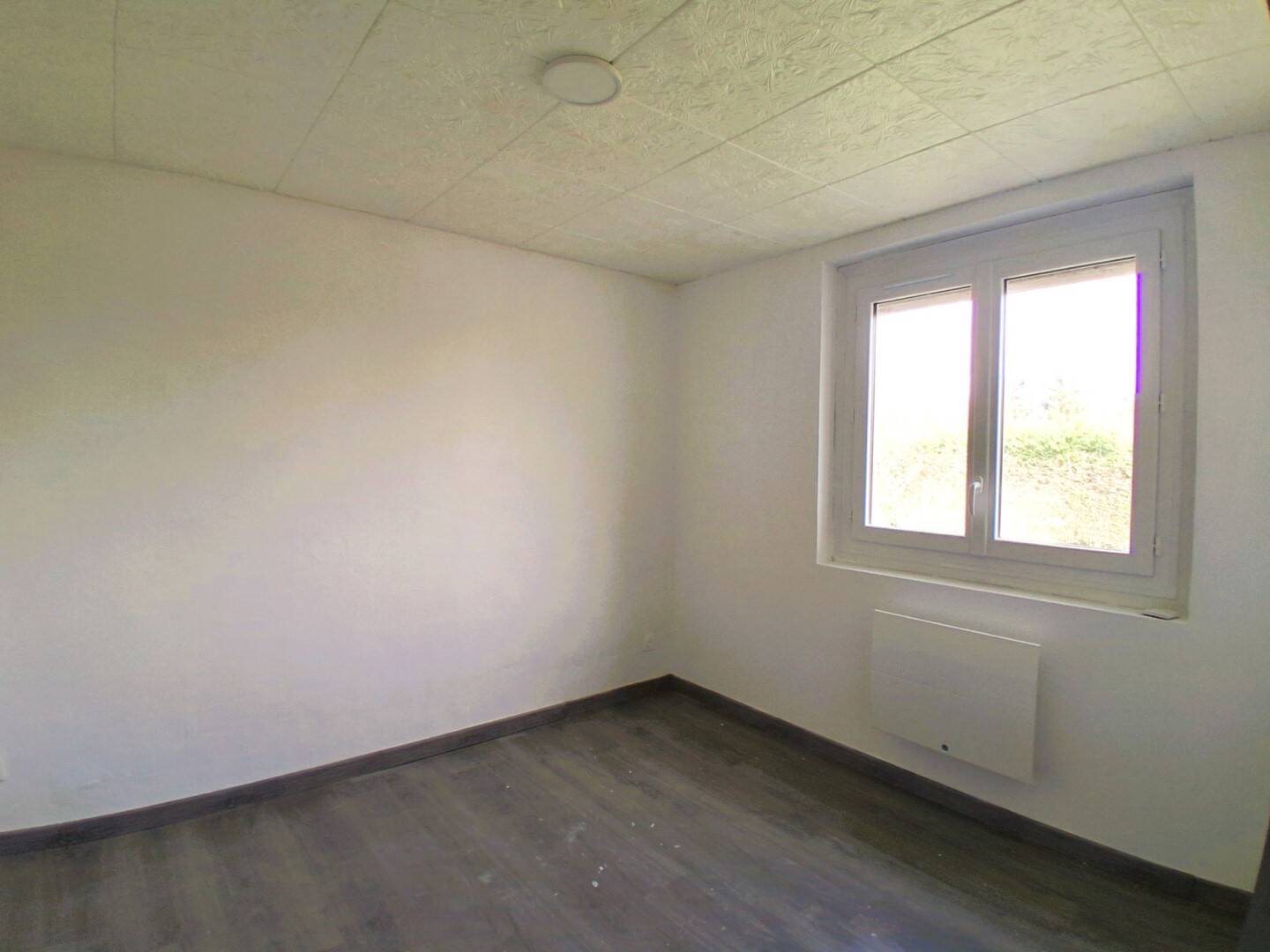 Maison à louer, 65m², La Bussière