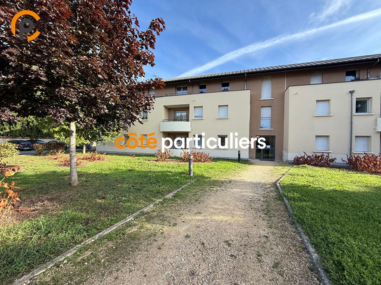 Appartement à vendre, 55m², Saint-Amand-Montrond