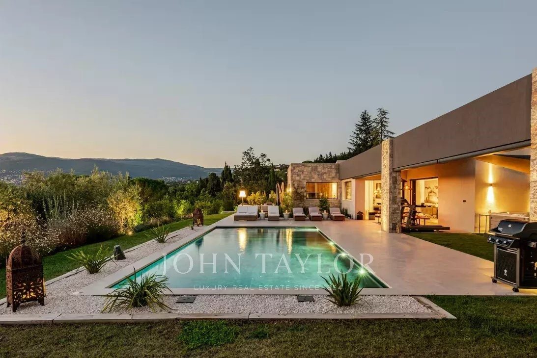 Maison à louer, 300m², Mouans-Sartoux