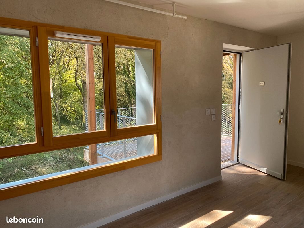 Appartement à louer, 69m², Ambarès-et-Lagrave