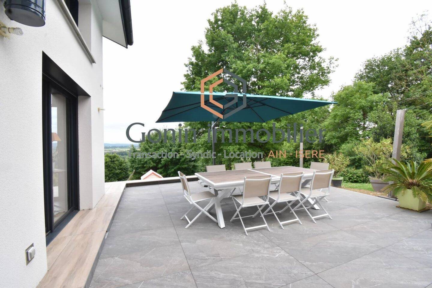 Maison à louer, 160m², Villieu-Loyes-Mollon