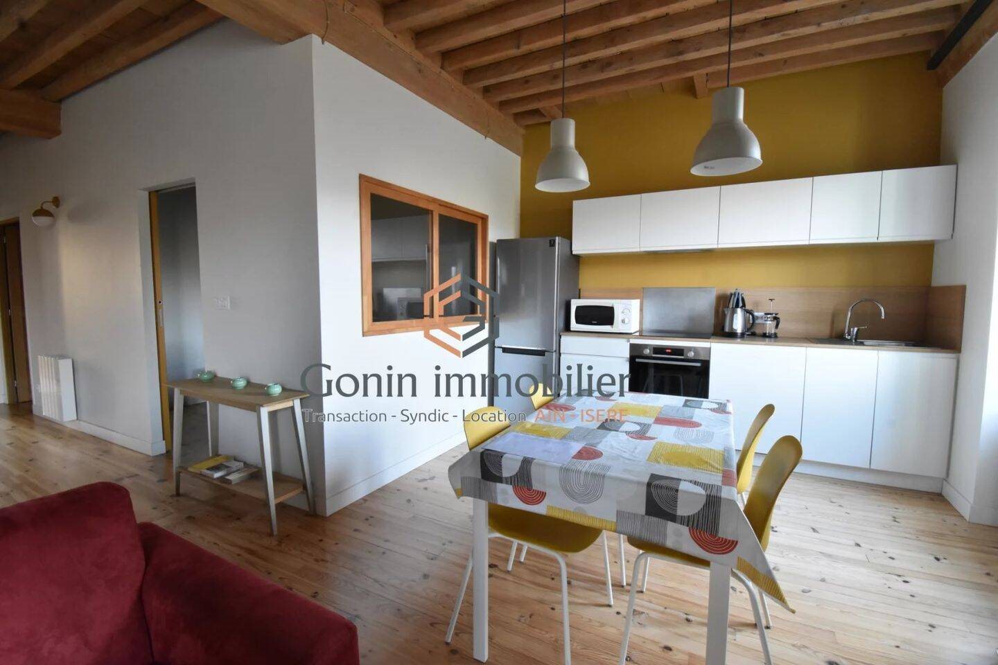 Appartement à louer, 82m², Sault-Brénaz
