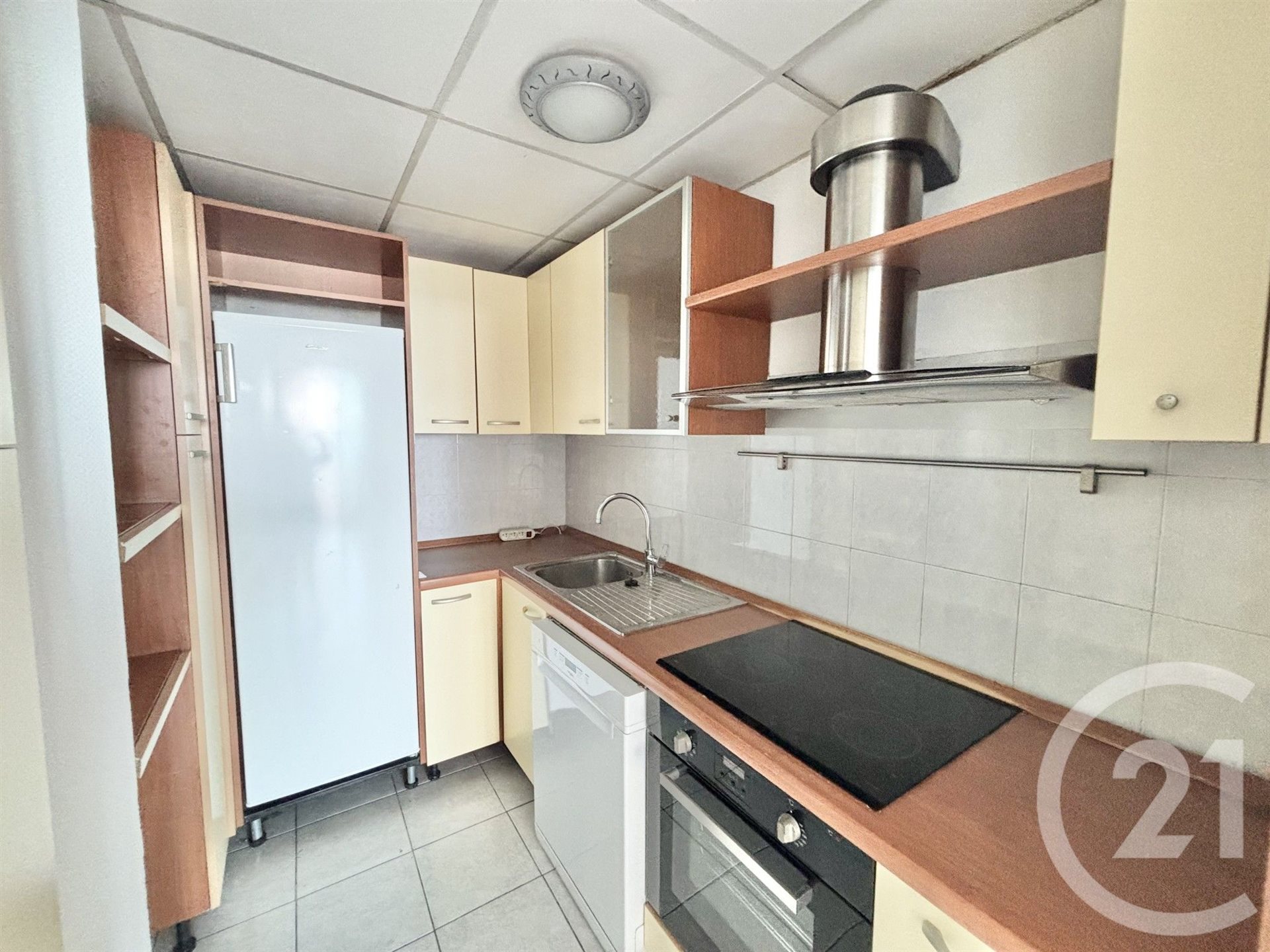 Appartement à louer, 60m², Menton