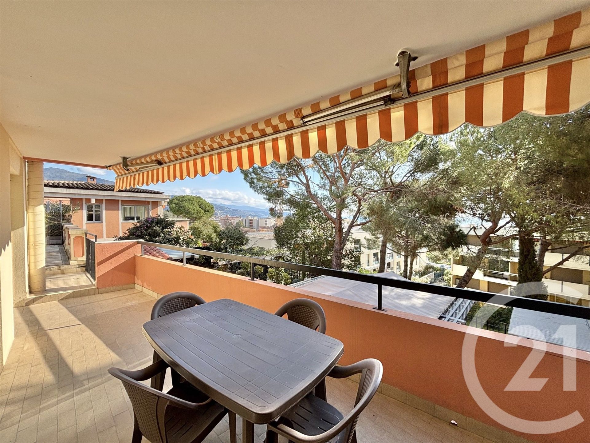 Appartement à louer, 48m², Roquebrune-Cap-Martin