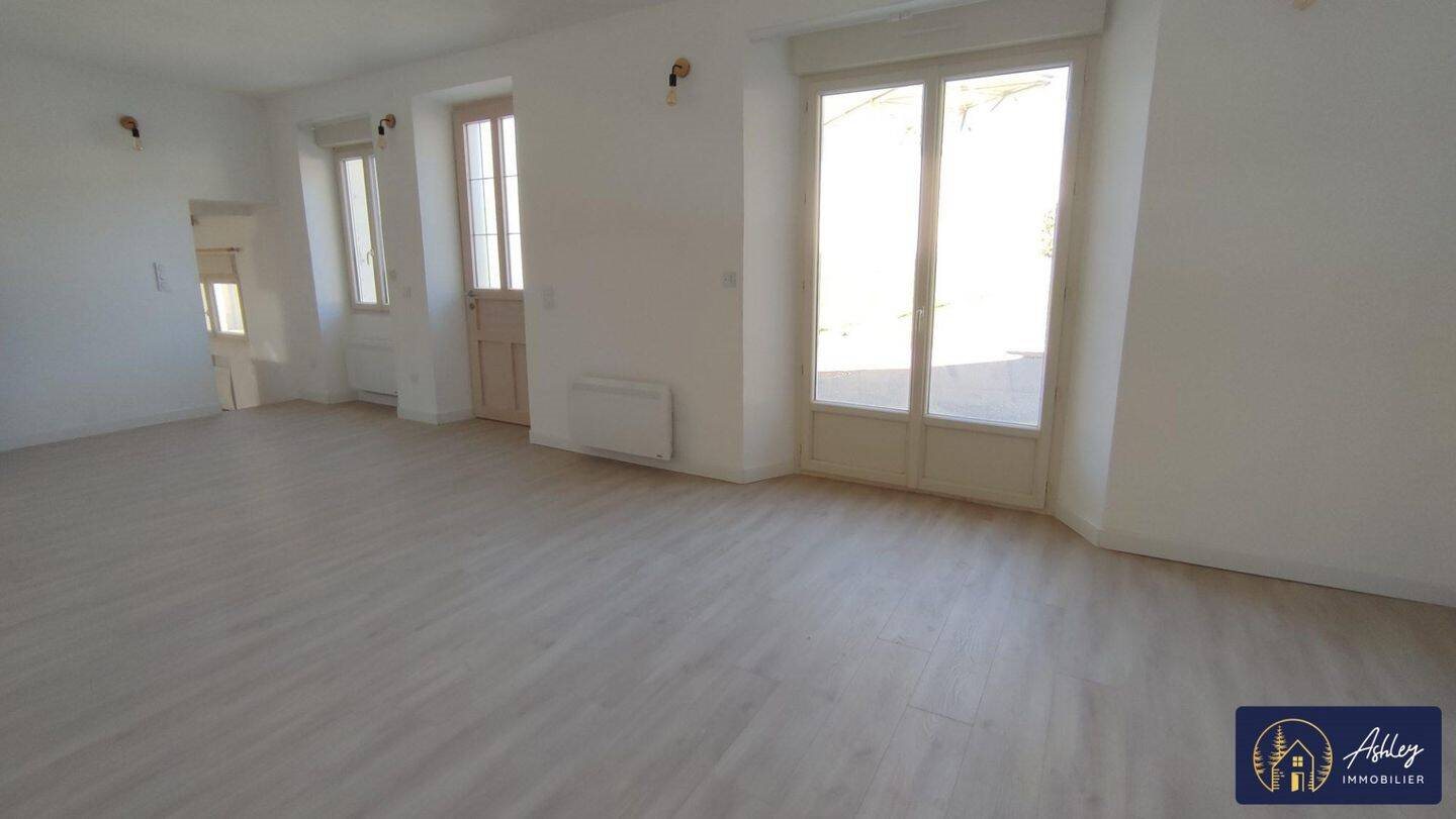 Maison à louer, 86m², Neuvic