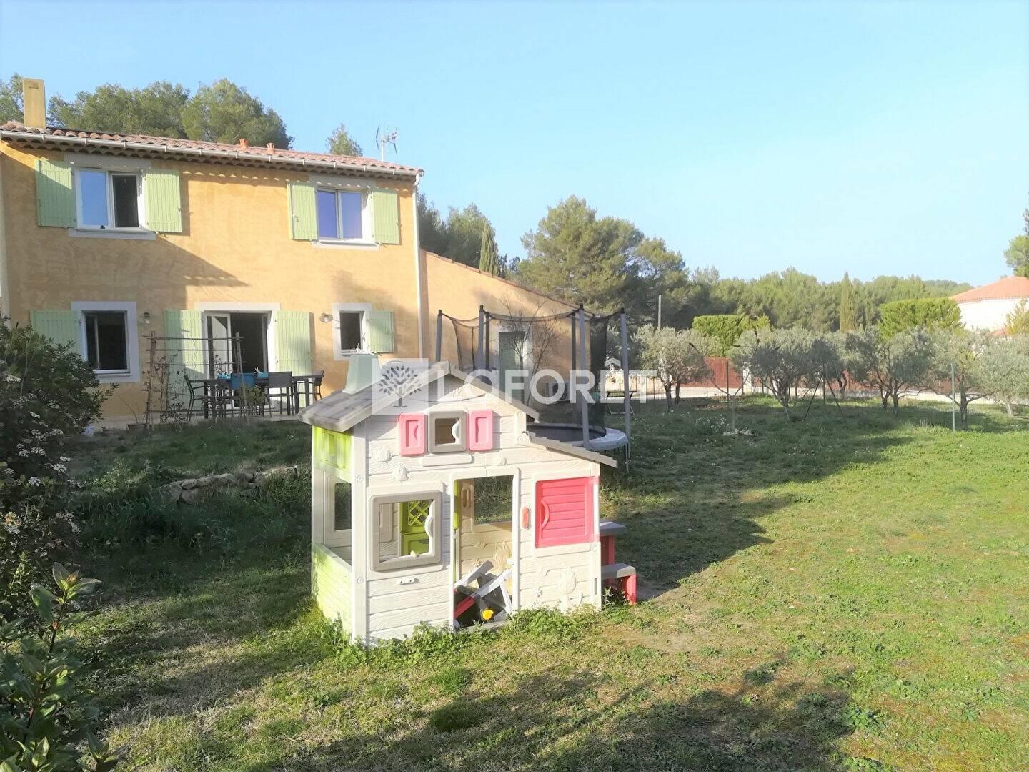 Maison à louer, 73m², Lambesc