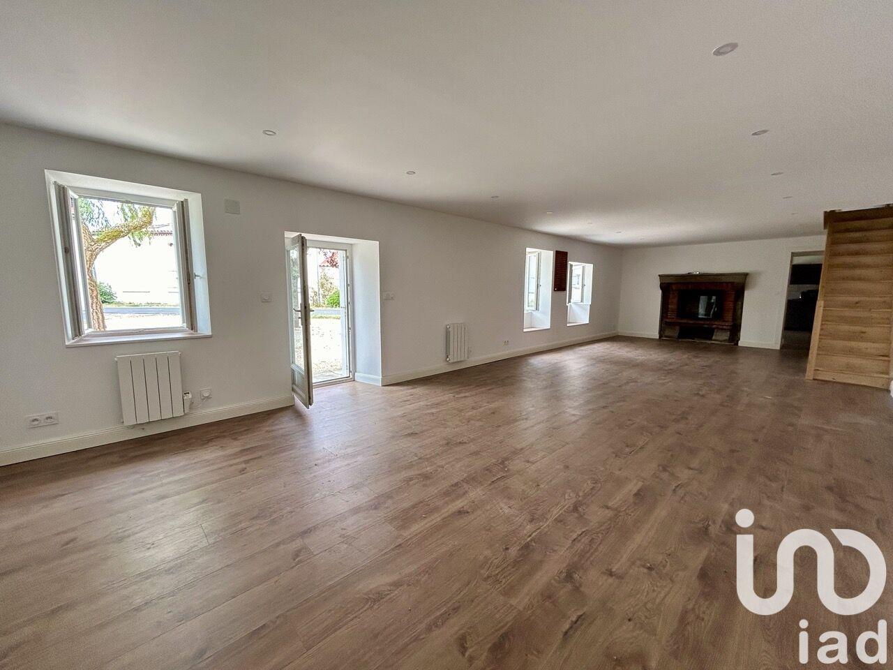 Maison à vendre, 142m², Argentonnay