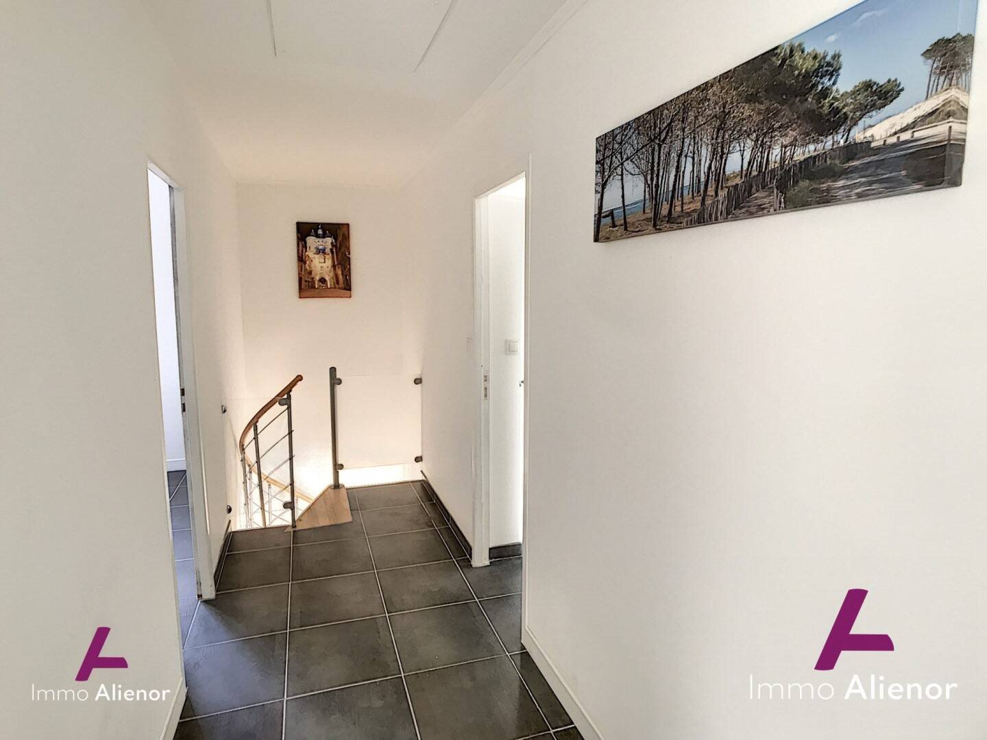 Maison à louer, 197m², Bruges
