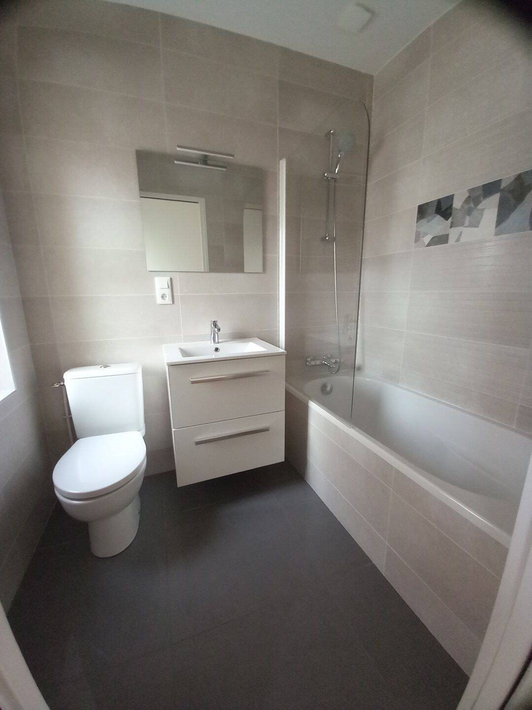 Maison à louer, 83m², Commentry