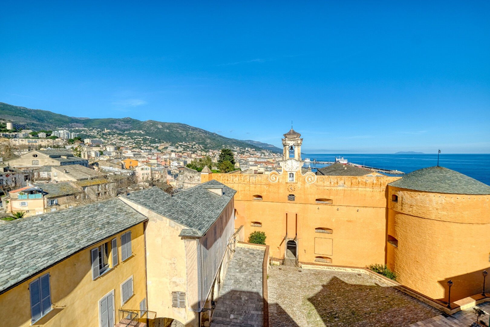 Appartement à vendre, 126m², Bastia
