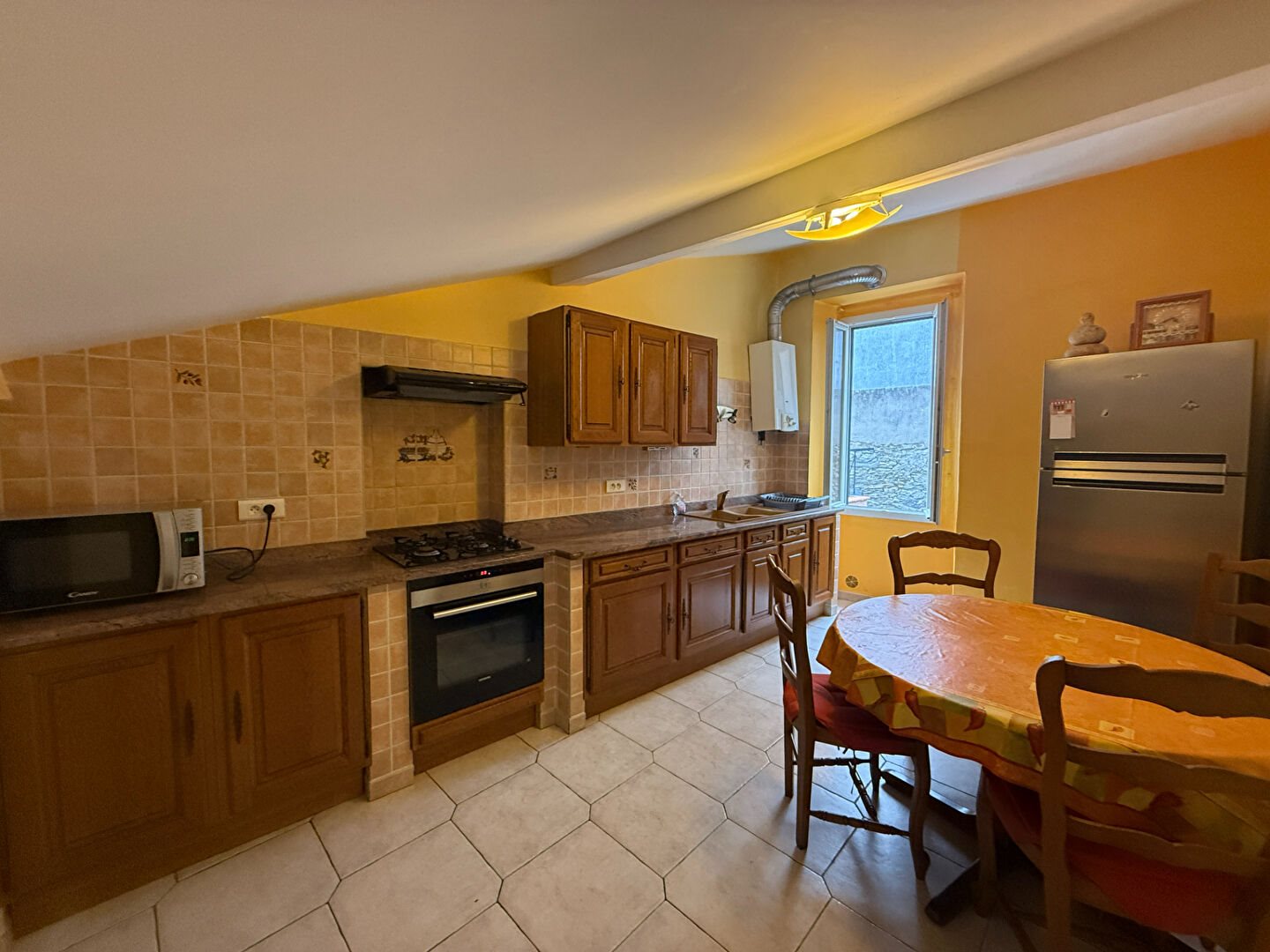 Appartement à louer, 70m², Bastia