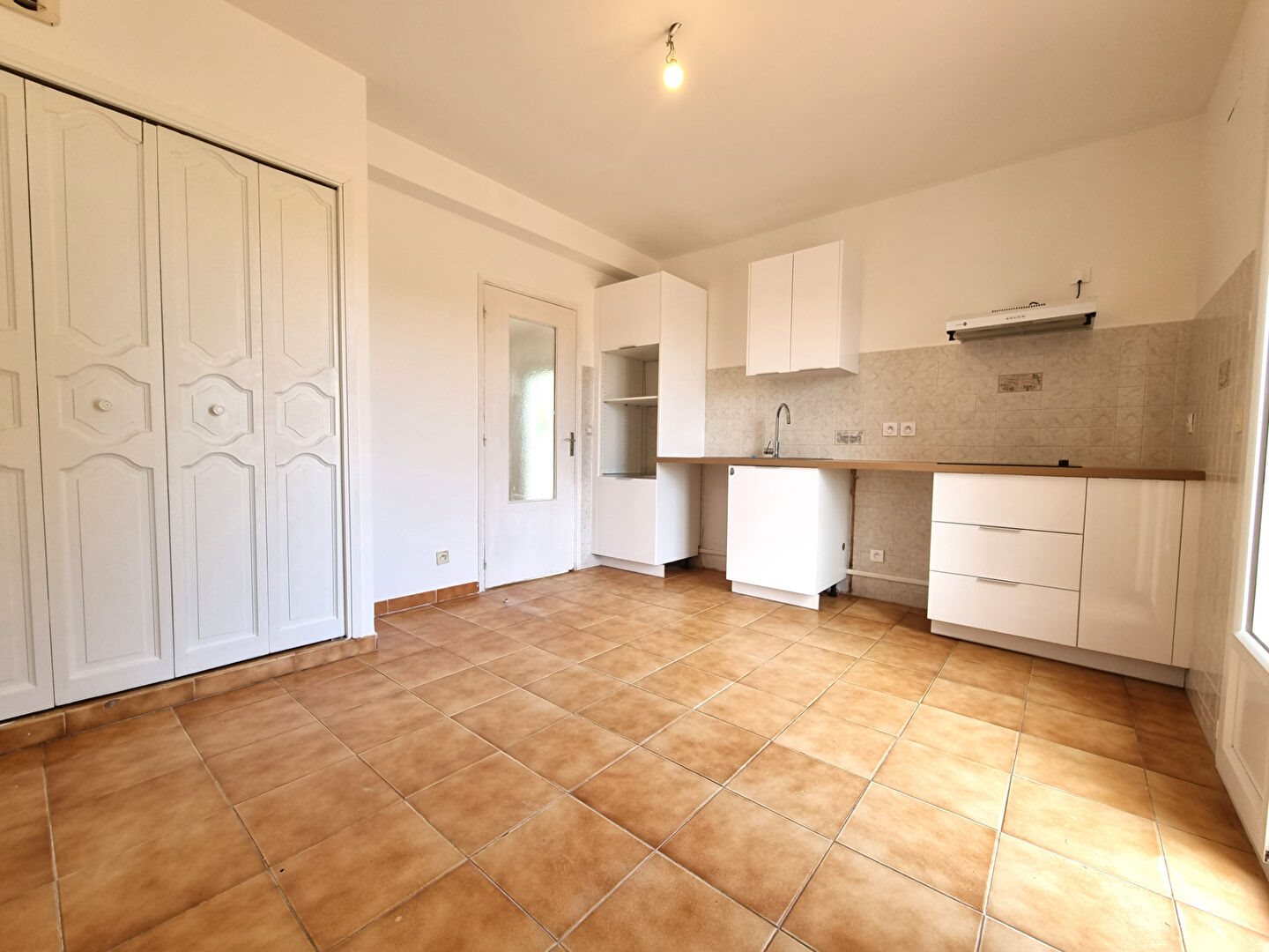 Appartement à louer, 80m², Lucciana