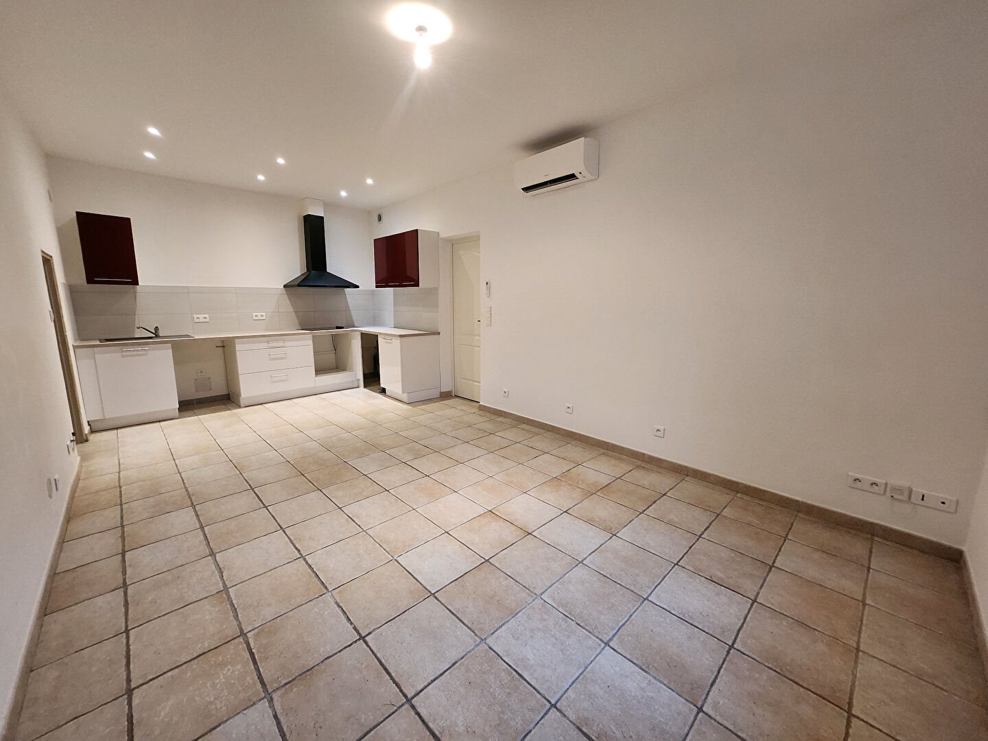 Maison à louer, 59m², Châteaurenard