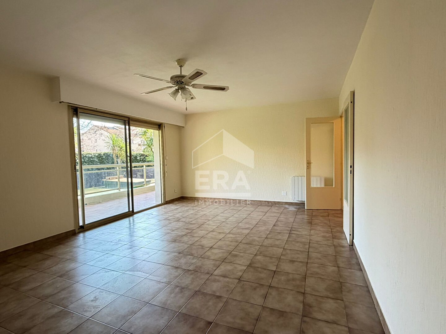 Appartement à louer, 77m², Cagnes-sur-Mer