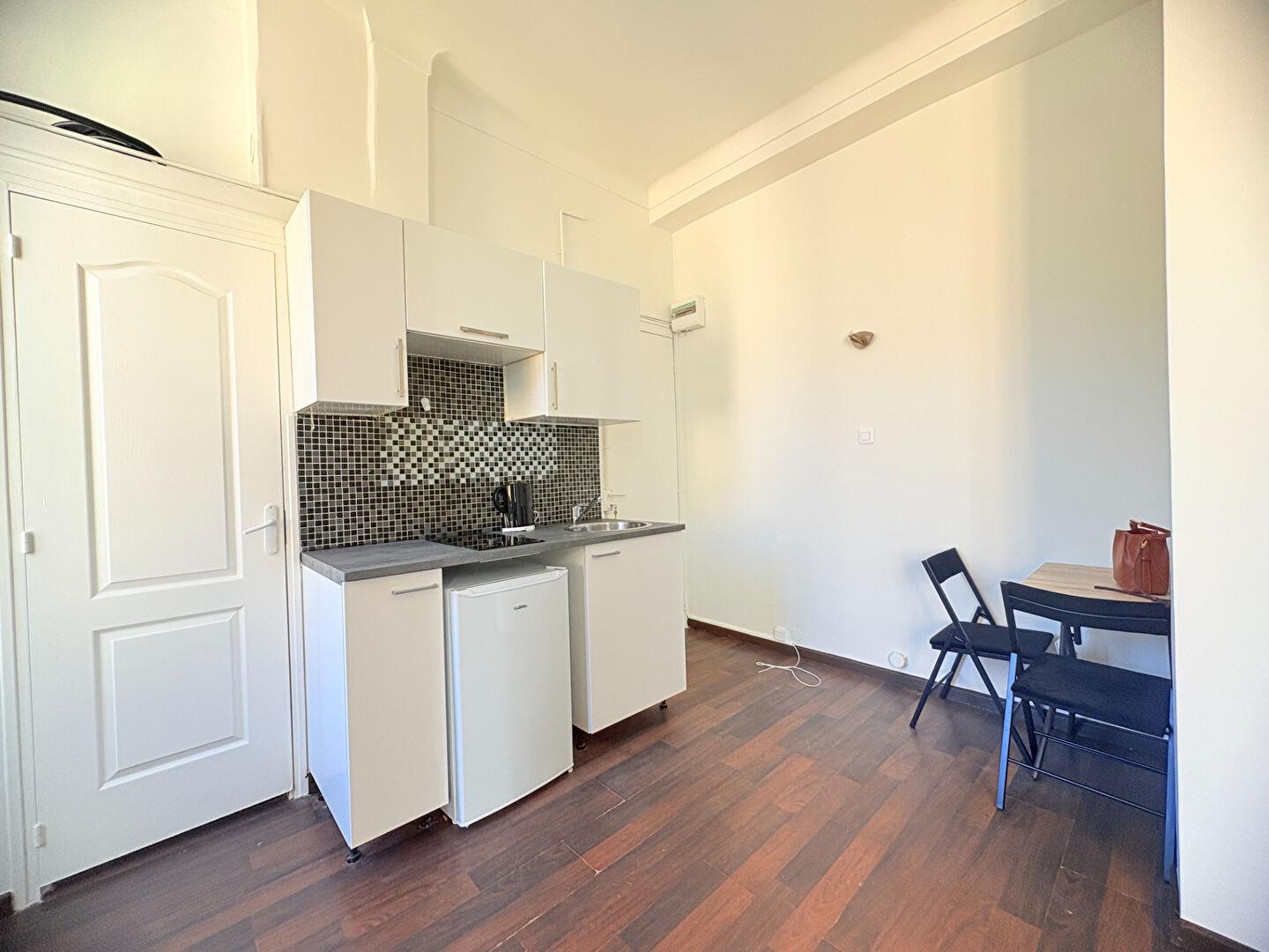 Appartement à louer, 26m², Nice