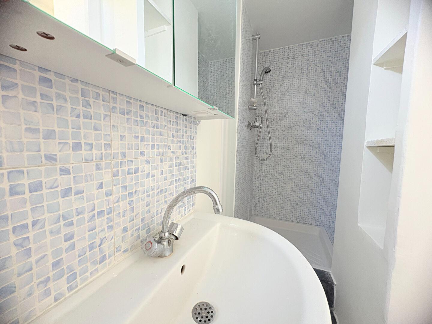 Appartement à louer, 26m², Nice