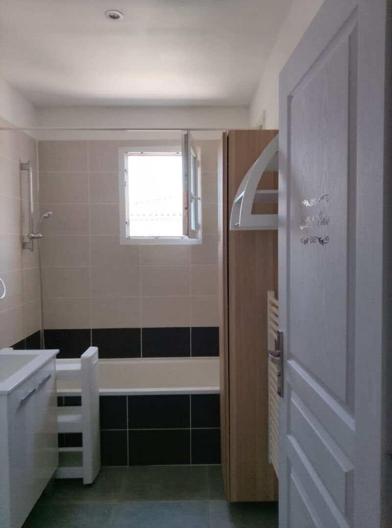 Appartement à vendre, 69m², Althen-des-Paluds