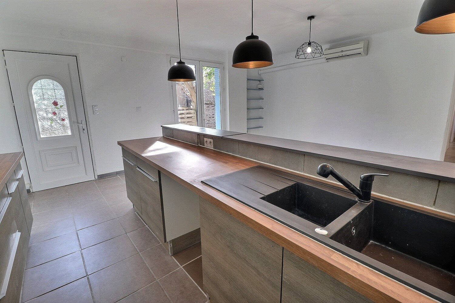 Appartement à vendre, 70m², Entraigues-sur-la-Sorgue