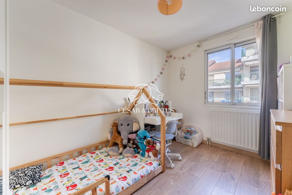 Appartement à vendre, 81m², Décines-Charpieu