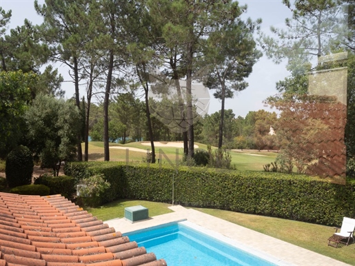 Villa 4 +1 chambres, jardin et piscine, à Quinta do Peru