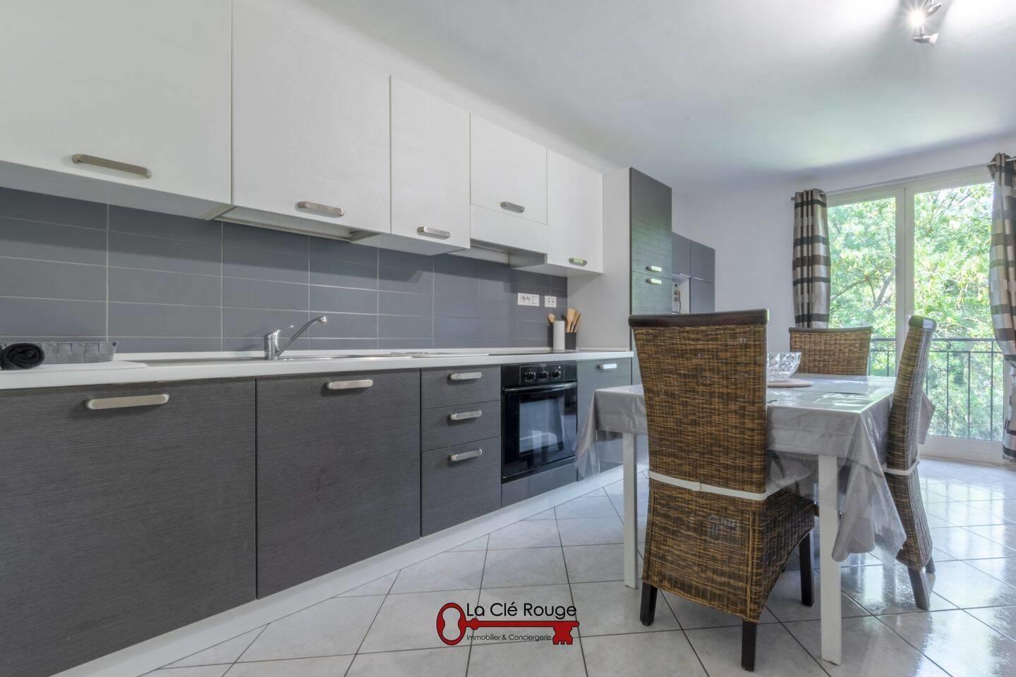 Appartement à louer, 45m², Saint-Paul