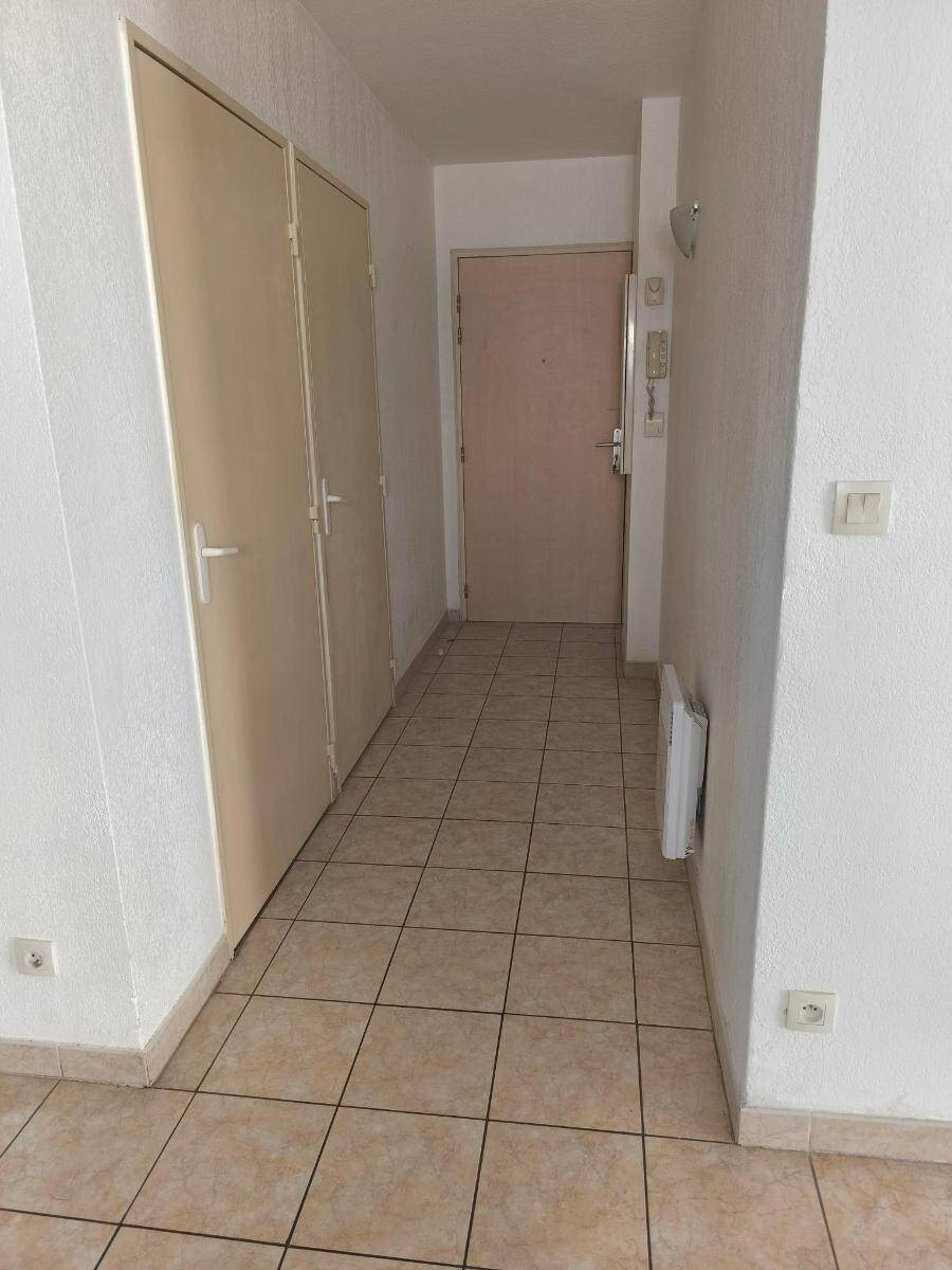 Appartement à louer, 47m², Nîmes