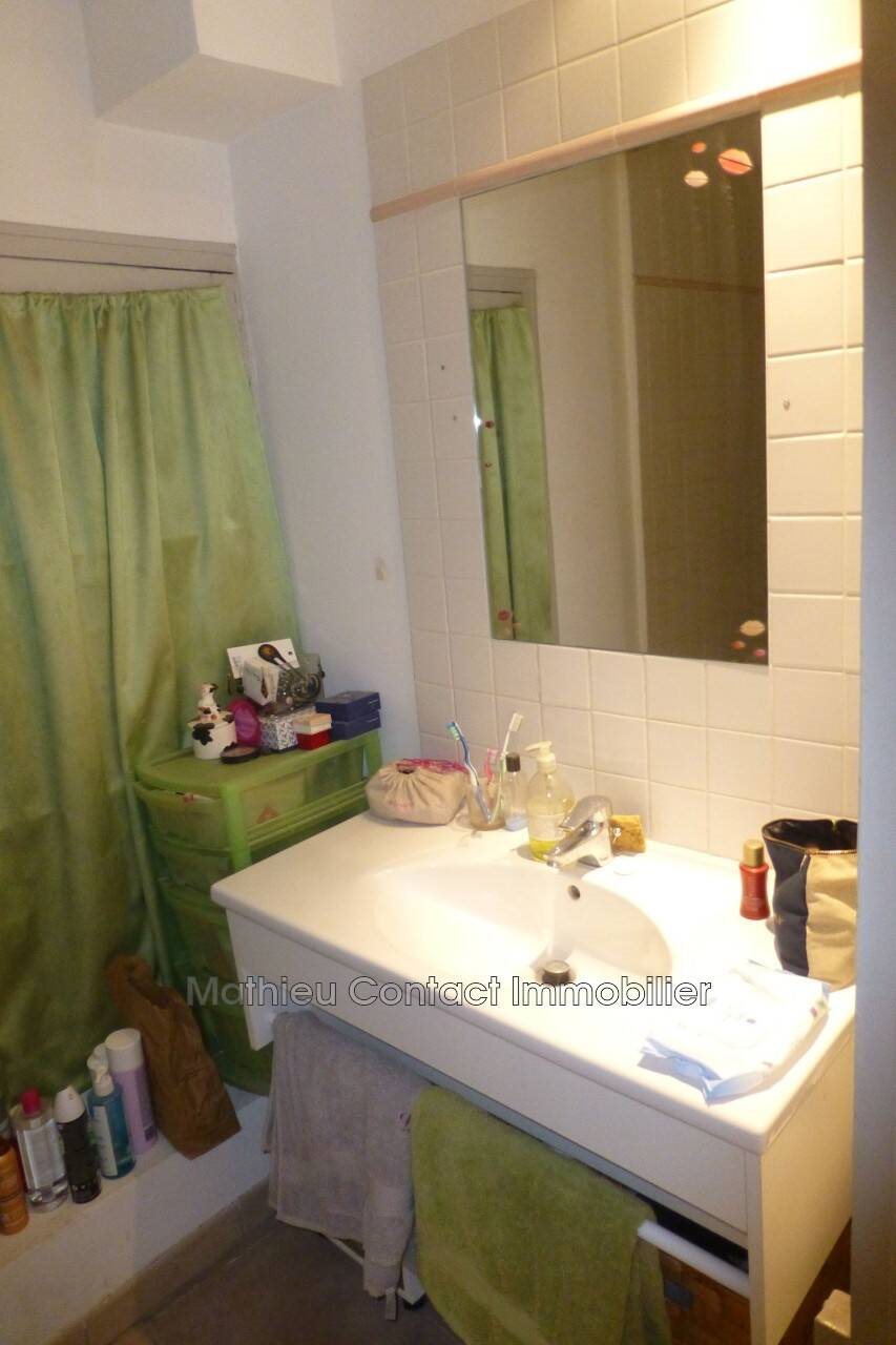 Appartement à louer, 45m², Nîmes