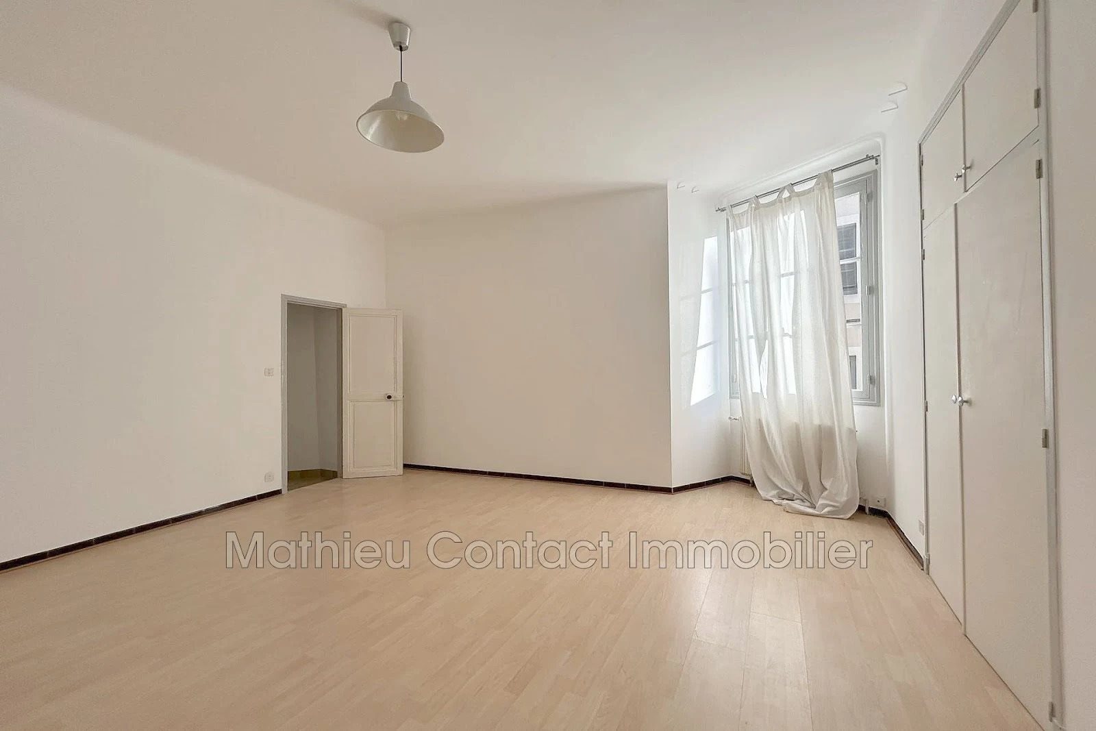 Appartement à louer, 61m², Nîmes