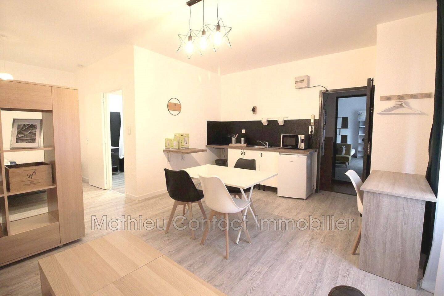 Appartement à louer, 32m², Nîmes