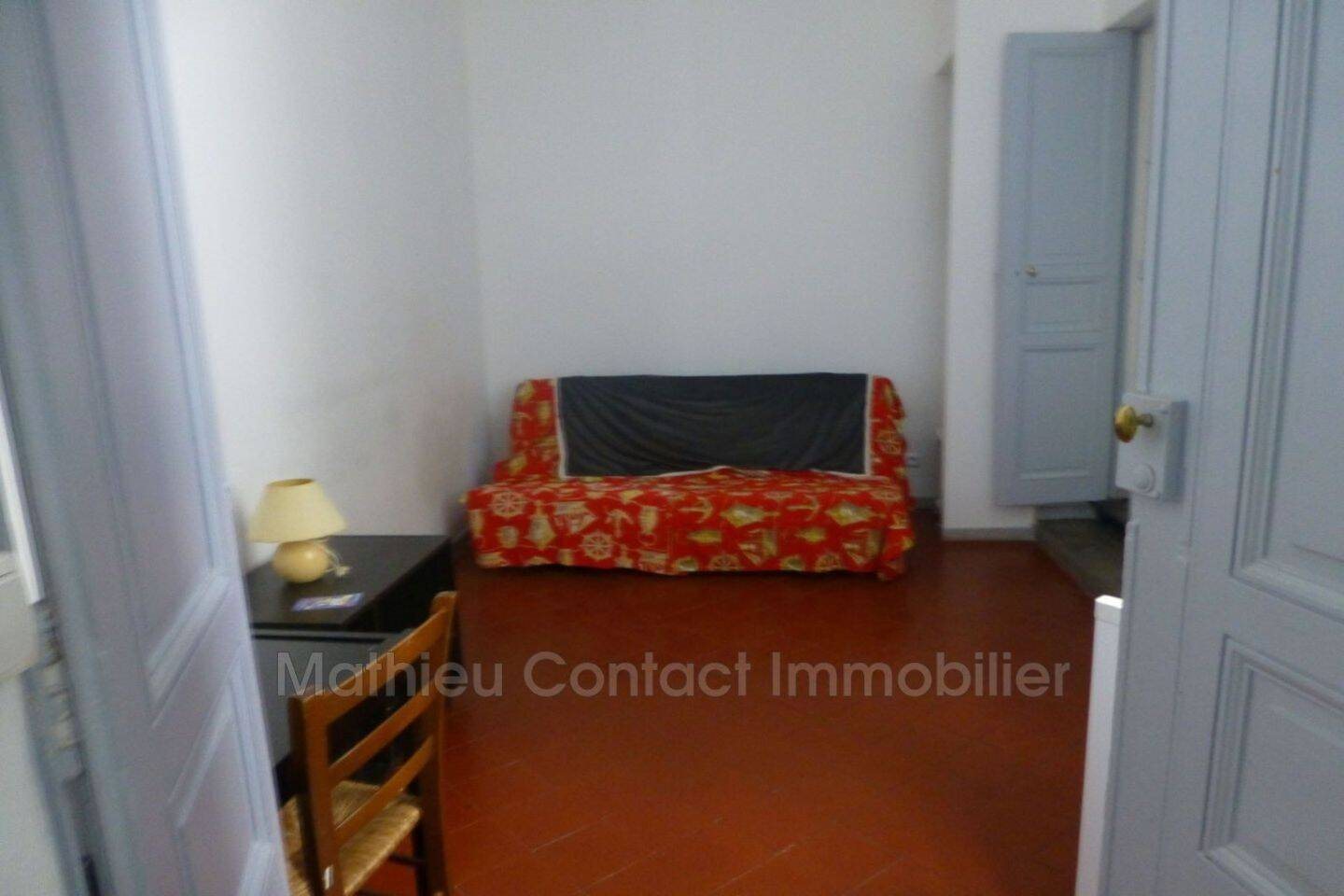 Appartement à louer, 31m², Nîmes